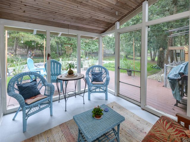 4323 Sunnybrook Drive, Kalamazoo, MI 49008