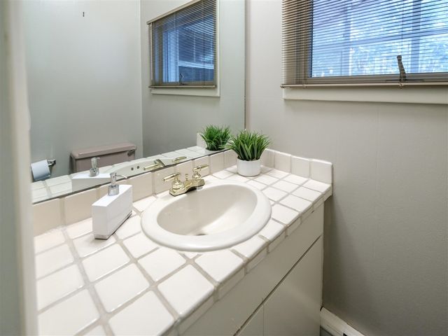4323 Sunnybrook Drive, Kalamazoo, MI 49008