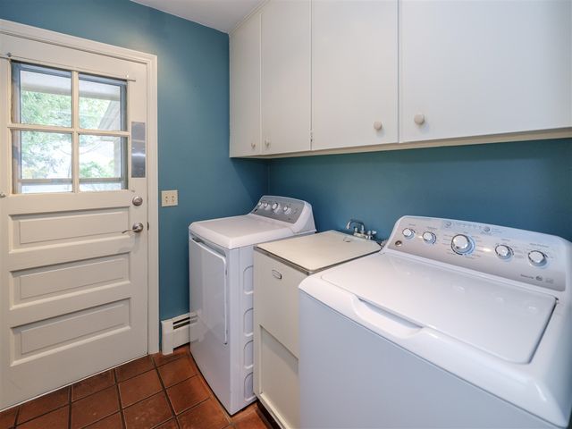 4323 Sunnybrook Drive, Kalamazoo, MI 49008