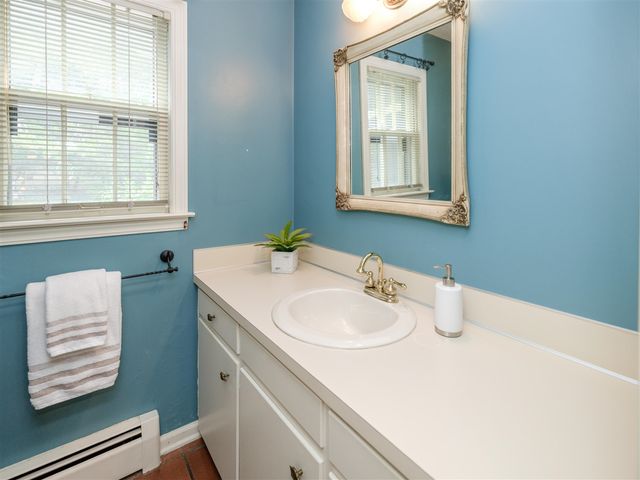 4323 Sunnybrook Drive, Kalamazoo, MI 49008