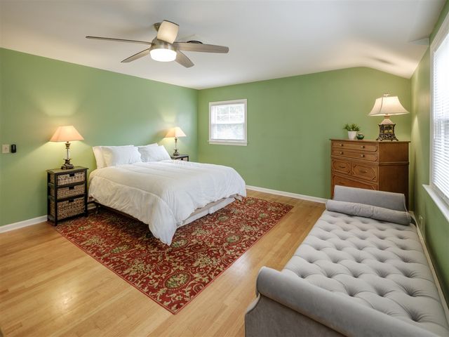 4323 Sunnybrook Drive, Kalamazoo, MI 49008