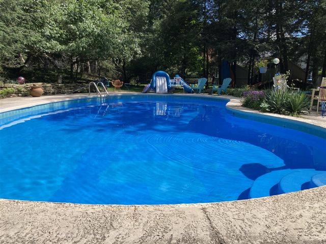 4323 Sunnybrook Drive, Kalamazoo, MI 49008