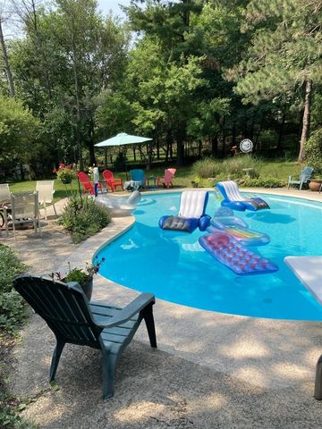4323 Sunnybrook Drive, Kalamazoo, MI 49008