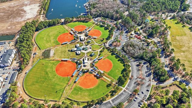 3835 Park Pointe Ave., Little River, SC 29566