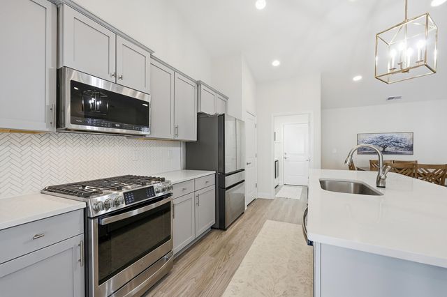 3835 Park Pointe Ave., Little River, SC 29566