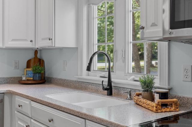 100 Summer Rd. 100, Boxborough, MA 01719