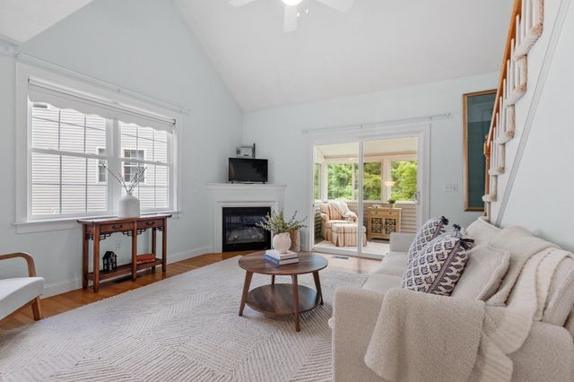 100 Summer Rd. 100, Boxborough, MA 01719