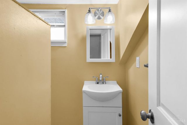 3914 Meyerfeld Avenue, Cheviot, OH 45211