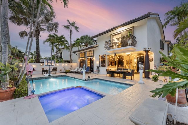 6534 Via Rosa, Boca Raton, FL 33433