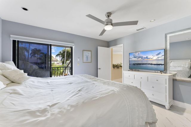 6534 Via Rosa, Boca Raton, FL 33433