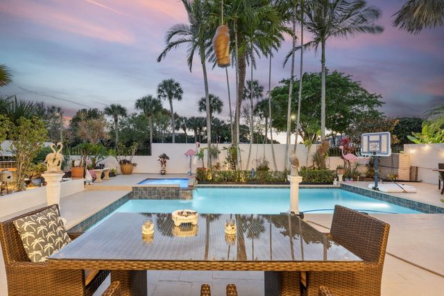 6534 Via Rosa, Boca Raton, FL 33433