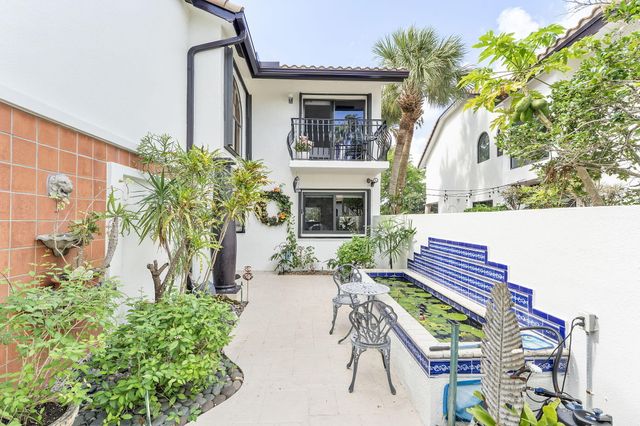 6534 Via Rosa, Boca Raton, FL 33433