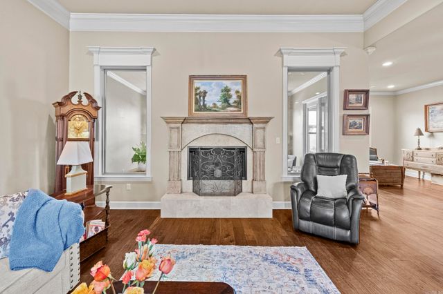 9833 Oak Heights Drive, Sherwood, AR 72027