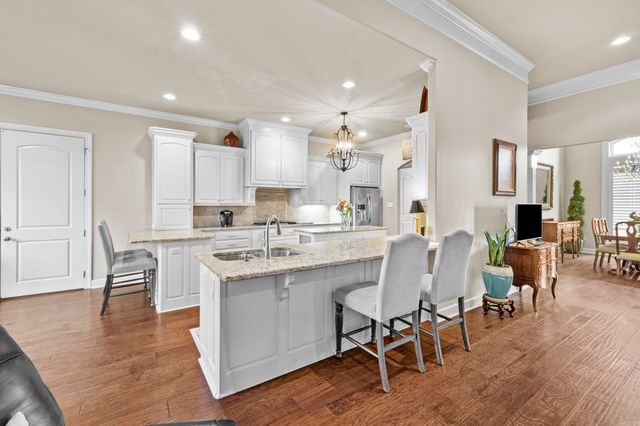 9833 Oak Heights Drive, Sherwood, AR 72027