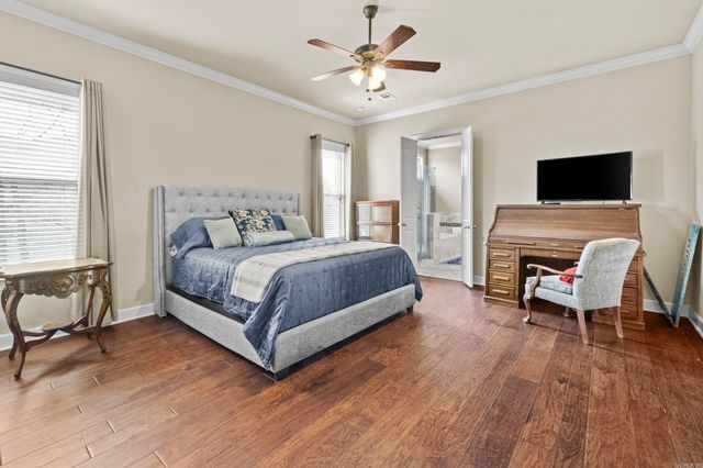 9833 Oak Heights Drive, Sherwood, AR 72027