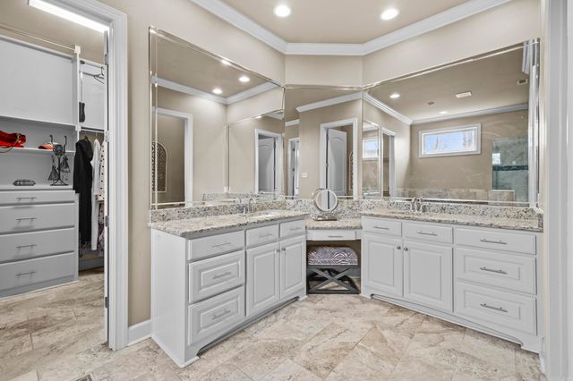 9833 Oak Heights Drive, Sherwood, AR 72027