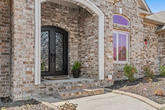 9833 Oak Heights Drive, Sherwood, AR 72027