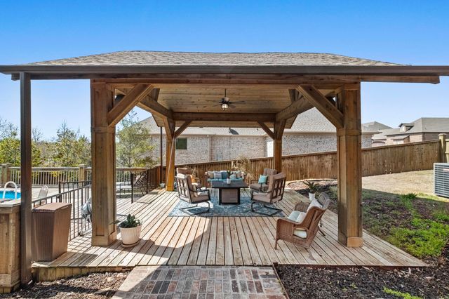 9833 Oak Heights Drive, Sherwood, AR 72027