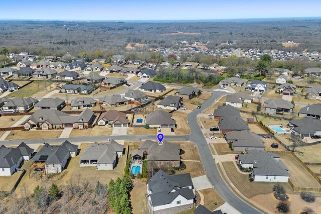 9833 Oak Heights Drive, Sherwood, AR 72027