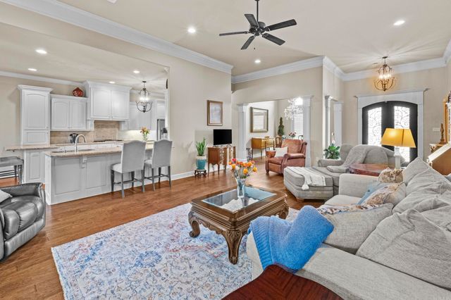 9833 Oak Heights Drive, Sherwood, AR 72027