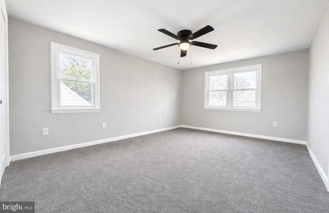 222 BERGEN AVE, Bellmawr, NJ 08031