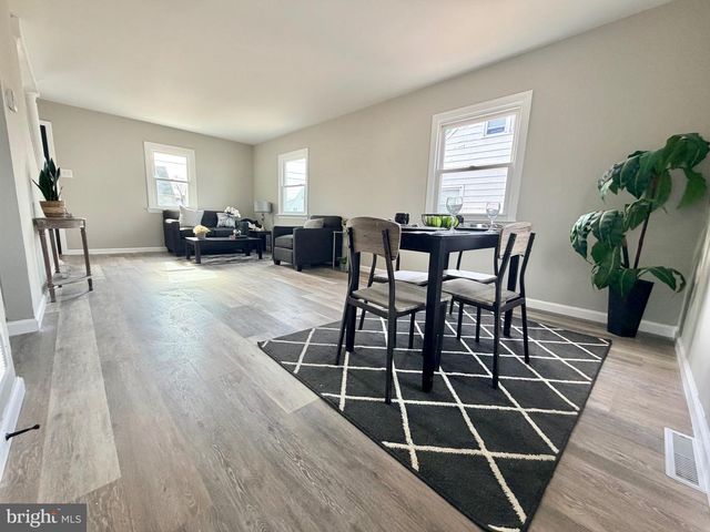 222 BERGEN AVE, Bellmawr, NJ 08031