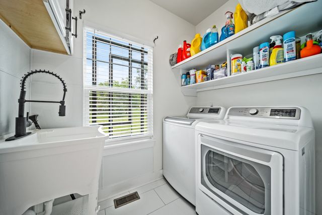 3406 Lallemand Dr, Nashville, TN 37211