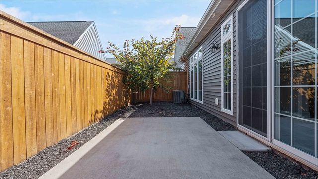 441 Roebling Ct, Cranberry Twp, PA 16066