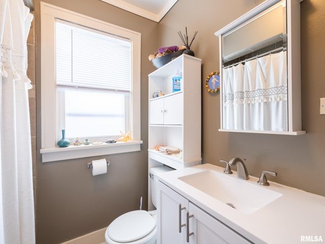 513 W MELBOURNE Avenue, Peoria, IL 61604