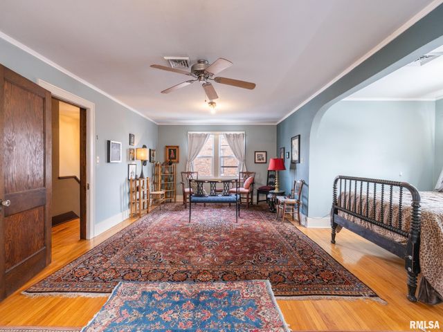 513 W MELBOURNE Avenue, Peoria, IL 61604