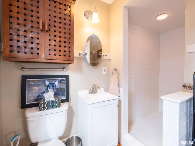 513 W MELBOURNE Avenue, Peoria, IL 61604