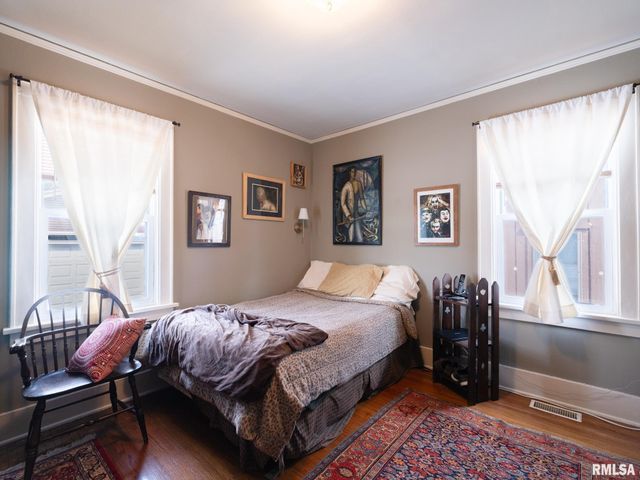 513 W MELBOURNE Avenue, Peoria, IL 61604