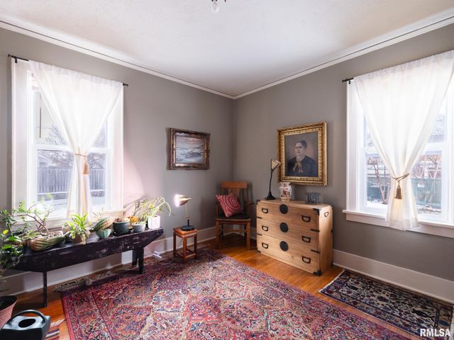 513 W MELBOURNE Avenue, Peoria, IL 61604