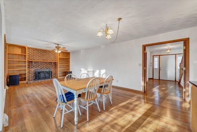 1766 Laurel Mountain DR, Salem, VA 24153