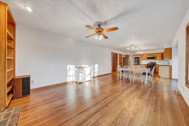 1766 Laurel Mountain DR, Salem, VA 24153