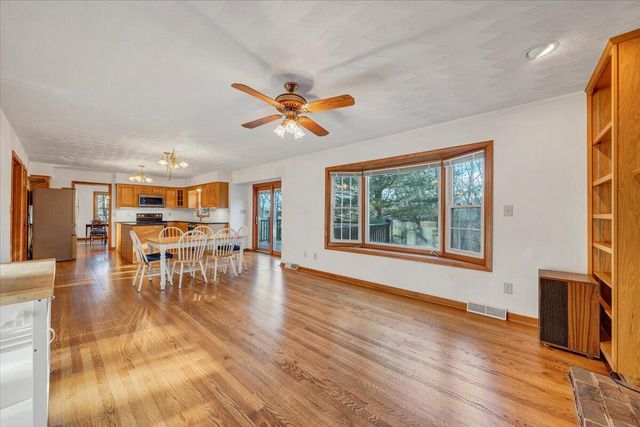 1766 Laurel Mountain DR, Salem, VA 24153