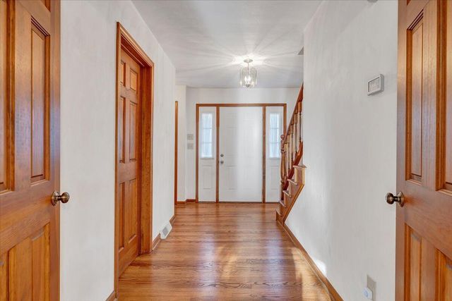 1766 Laurel Mountain DR, Salem, VA 24153