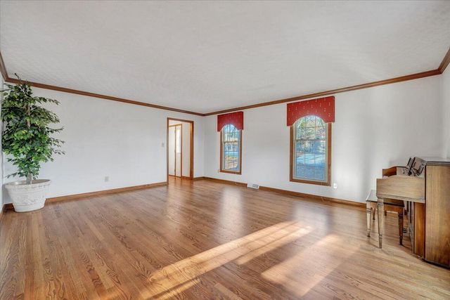 1766 Laurel Mountain DR, Salem, VA 24153