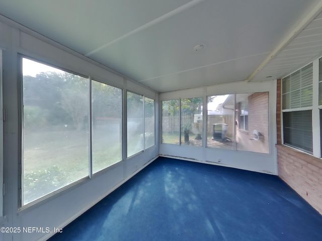 1267 SUMMIT OAKS Drive E, Jacksonville, FL 32221