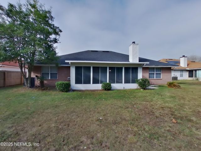 1267 SUMMIT OAKS Drive E, Jacksonville, FL 32221