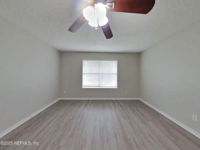 1267 SUMMIT OAKS Drive E, Jacksonville, FL 32221