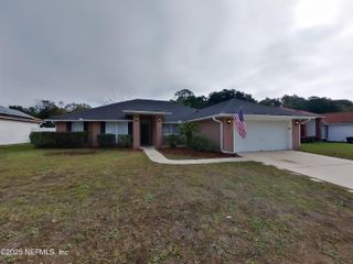 1267 SUMMIT OAKS Drive E, Jacksonville, FL 32221