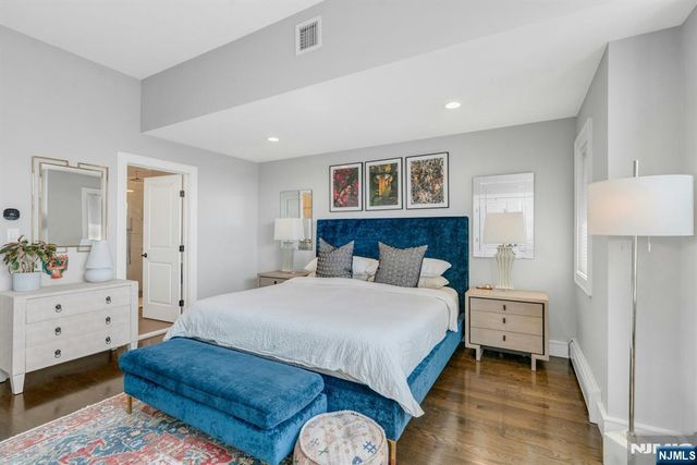 387 Lincoln Avenue B, Cliffside Park, NJ 07010