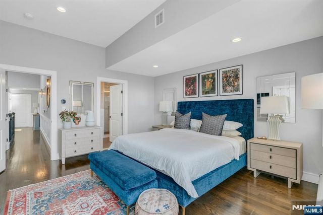 387 Lincoln Avenue B, Cliffside Park, NJ 07010