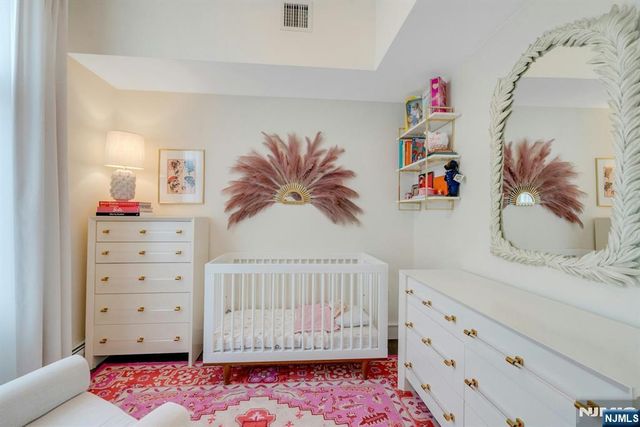 387 Lincoln Avenue B, Cliffside Park, NJ 07010