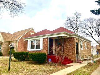 8851 S parnell Avenue, Chicago, IL 60620
