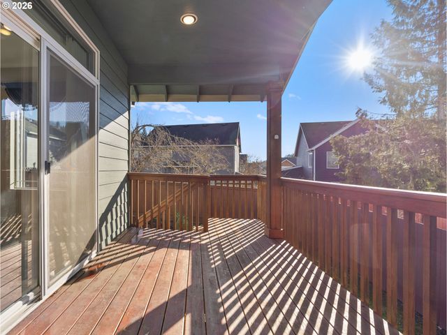 16451 Se ORCHARD VIEW Ln, Damascus, OR 97089