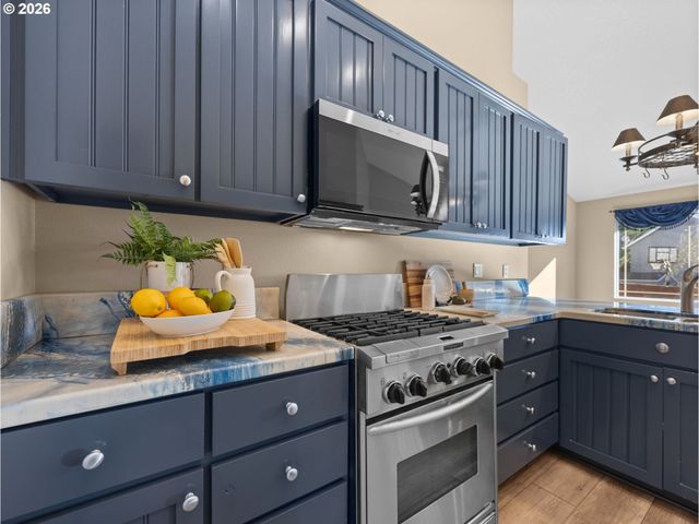 16451 Se ORCHARD VIEW Ln, Damascus, OR 97089