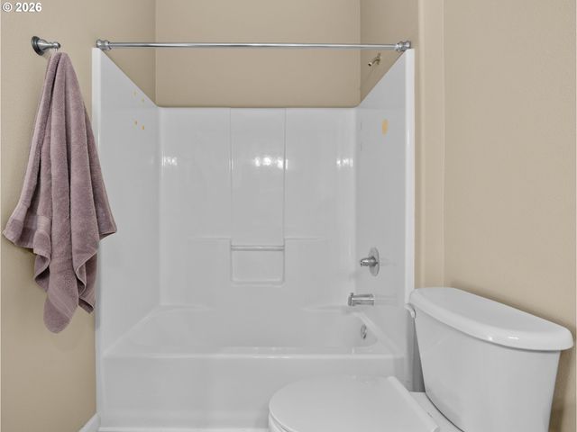 16451 Se ORCHARD VIEW Ln, Damascus, OR 97089