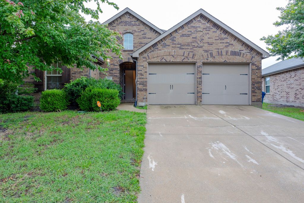 2111 Rains County Road, Forney, TX 75126